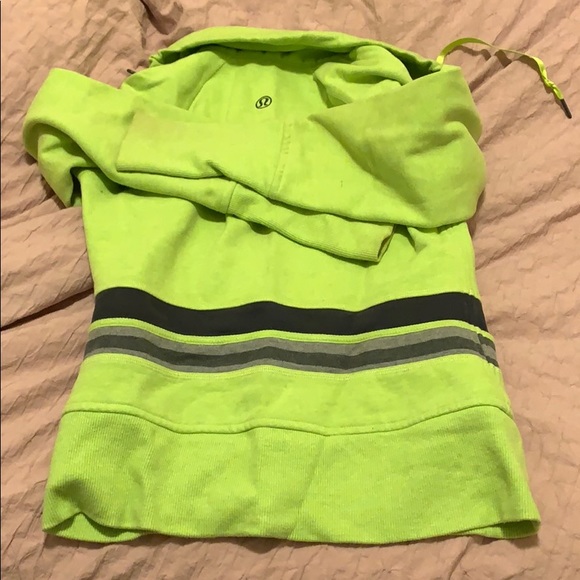 🍏Lululemon Scuba Hoodie - Picture 3 of 4